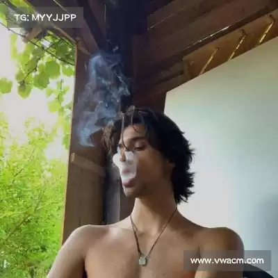 陈绚嫱